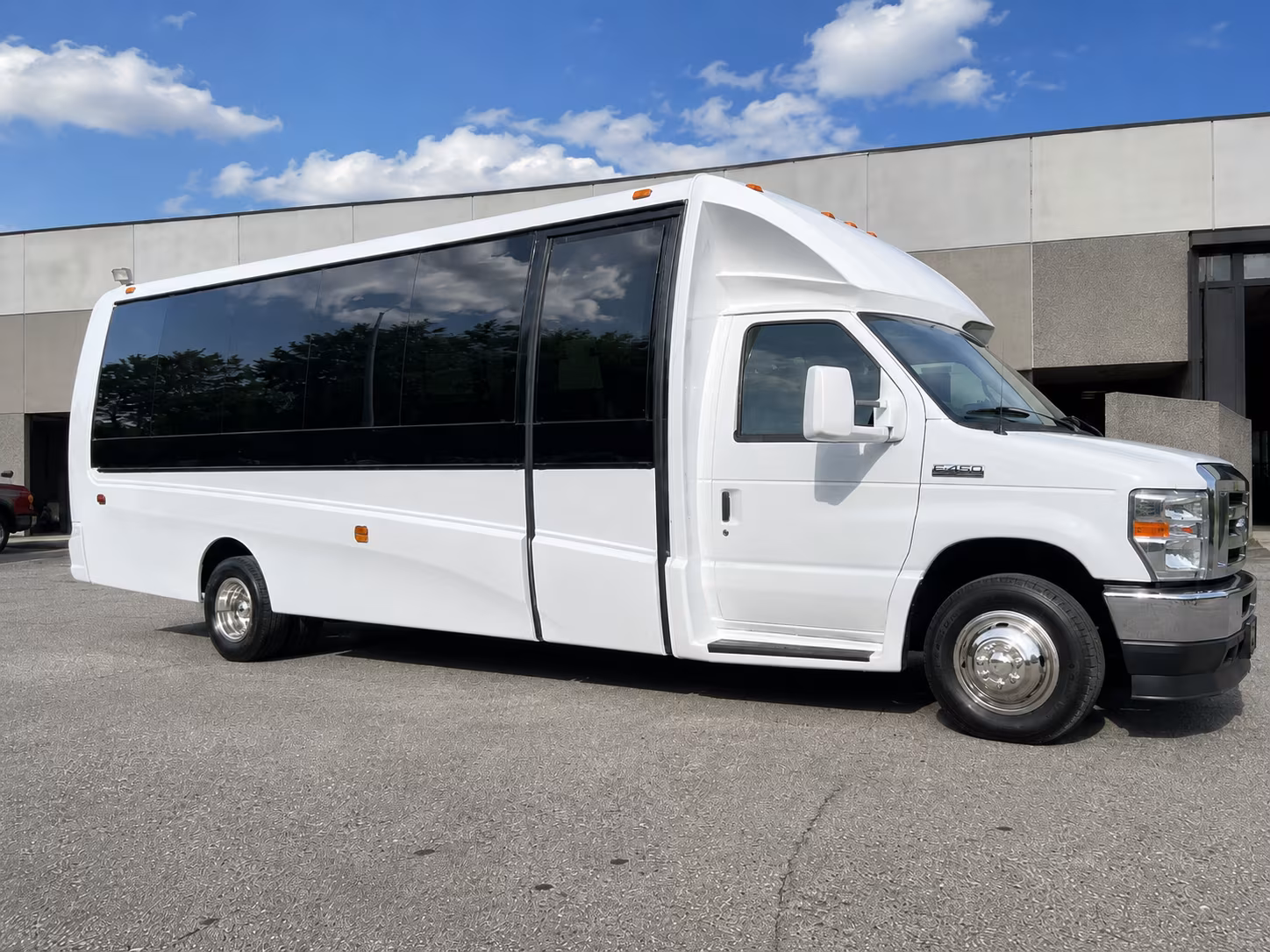 airport transfers for corporate groups and vips